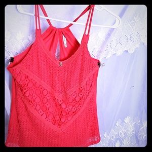 Pink crocheted front tanktop
